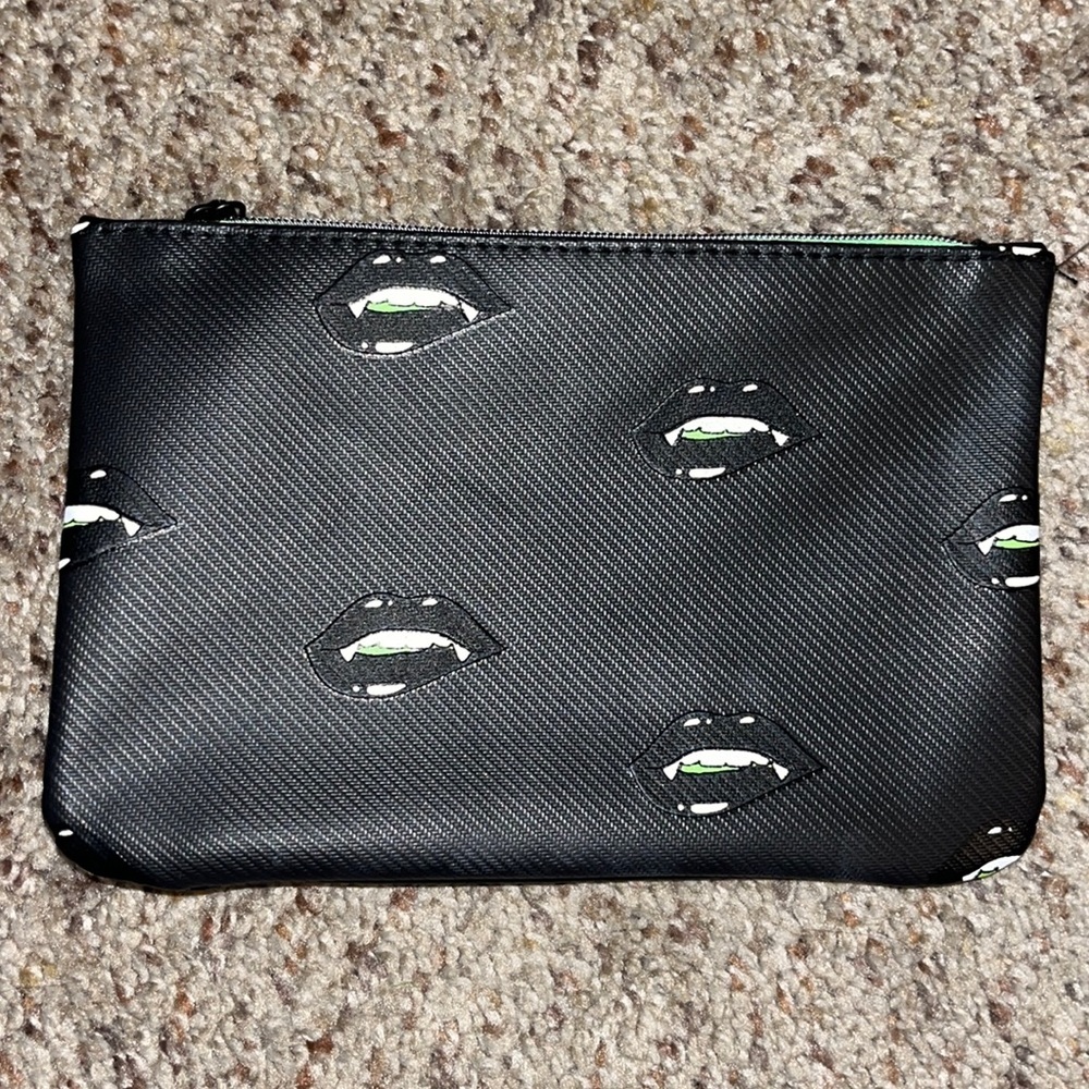 Ipsy Glam bag